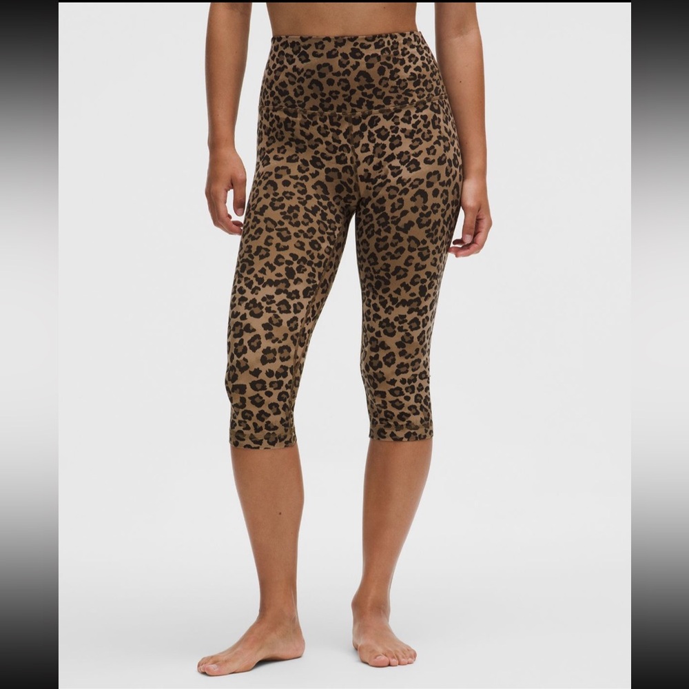 Lululemon Léopard Leopard 17” Align High Rise HR … - image 1